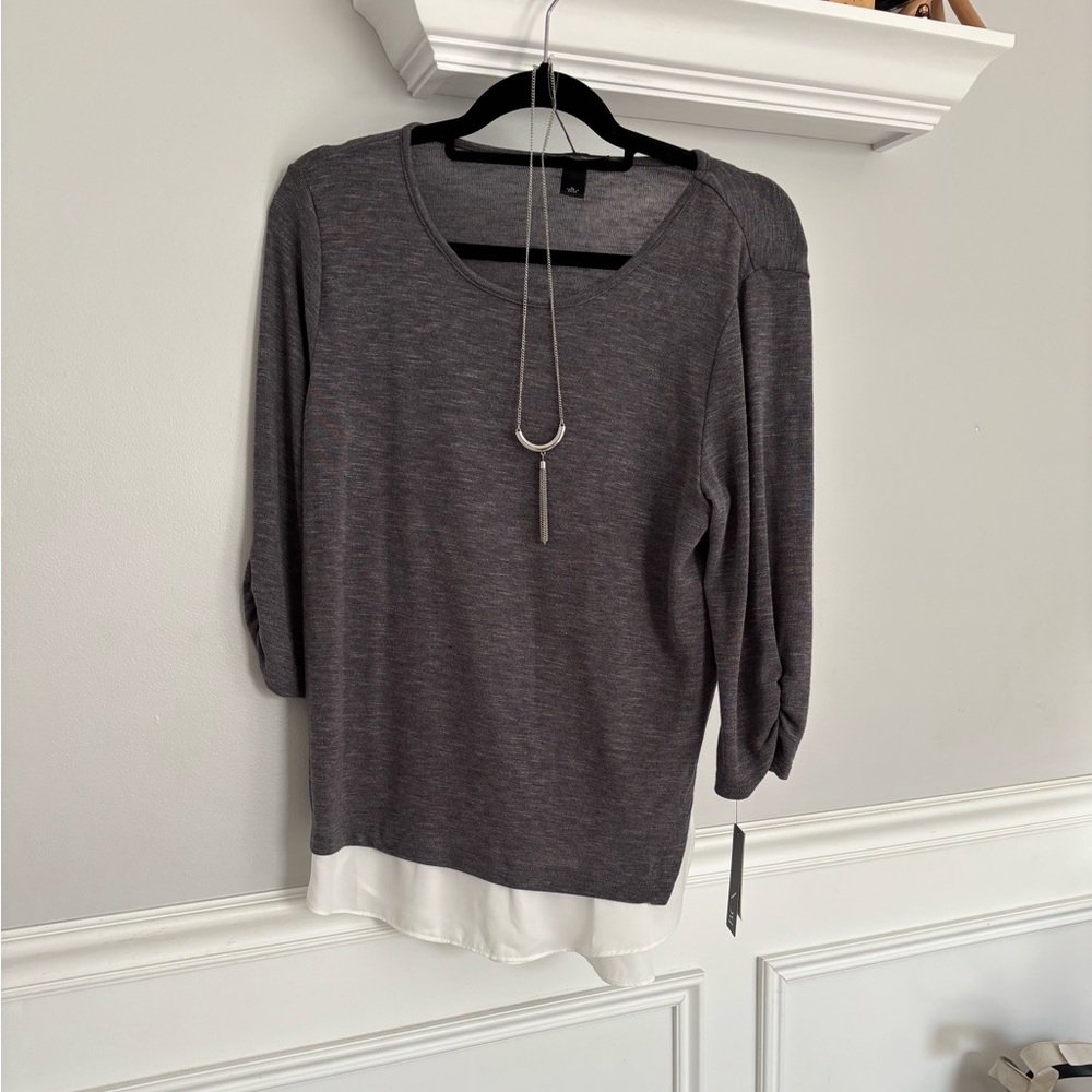 NWT- BCX 3/4 Sleeve Women’s Gray Top- size Large